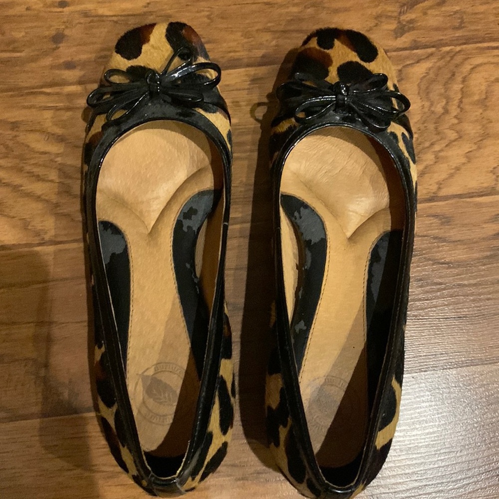 Nurture print leopard flat shoes
